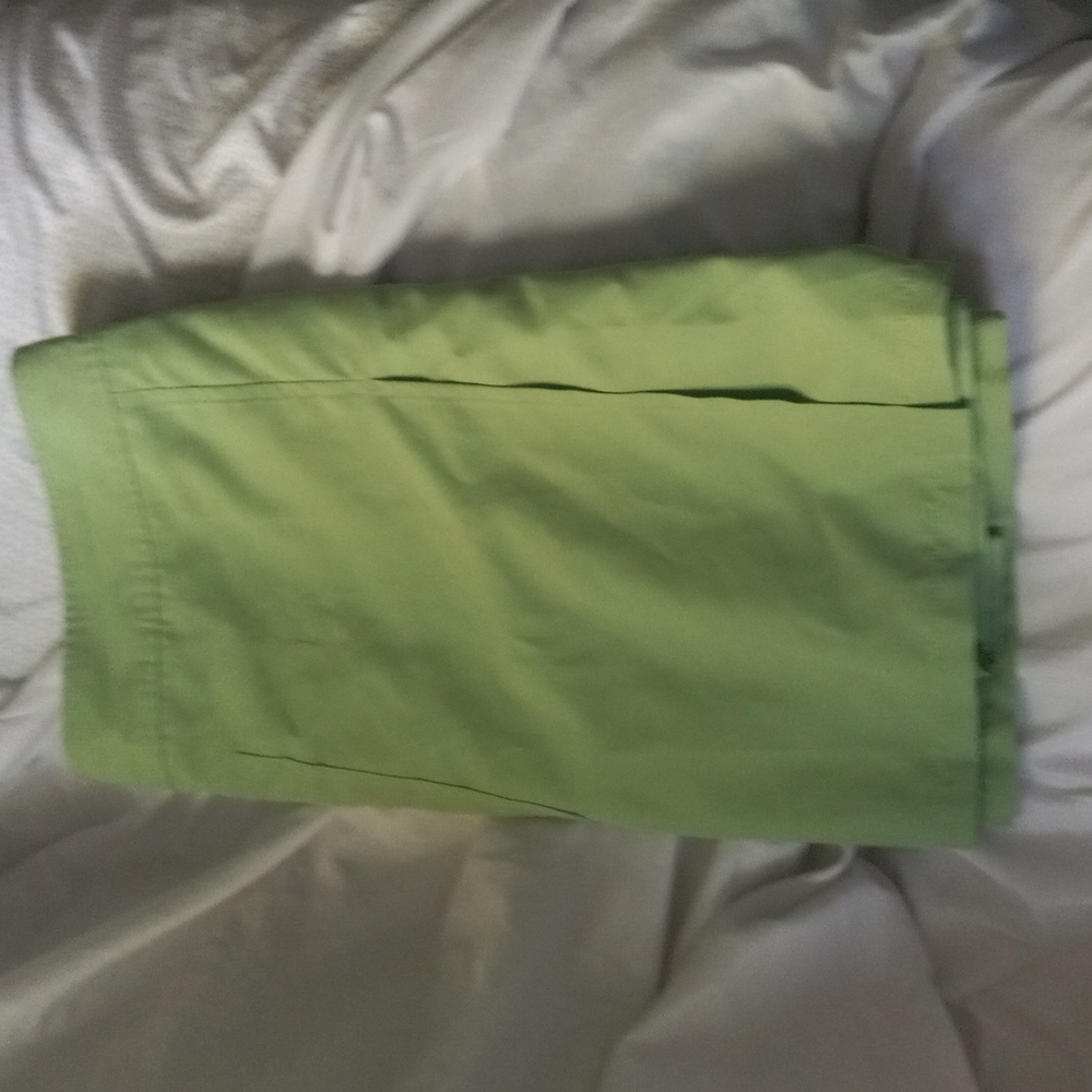 Izod Women's golf skirt